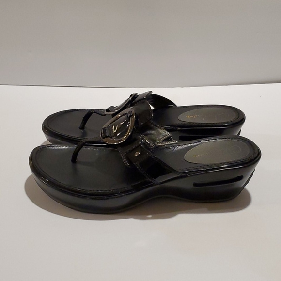 nike sandals with air bubble